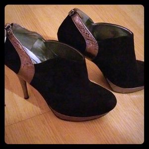 Guess platform heels